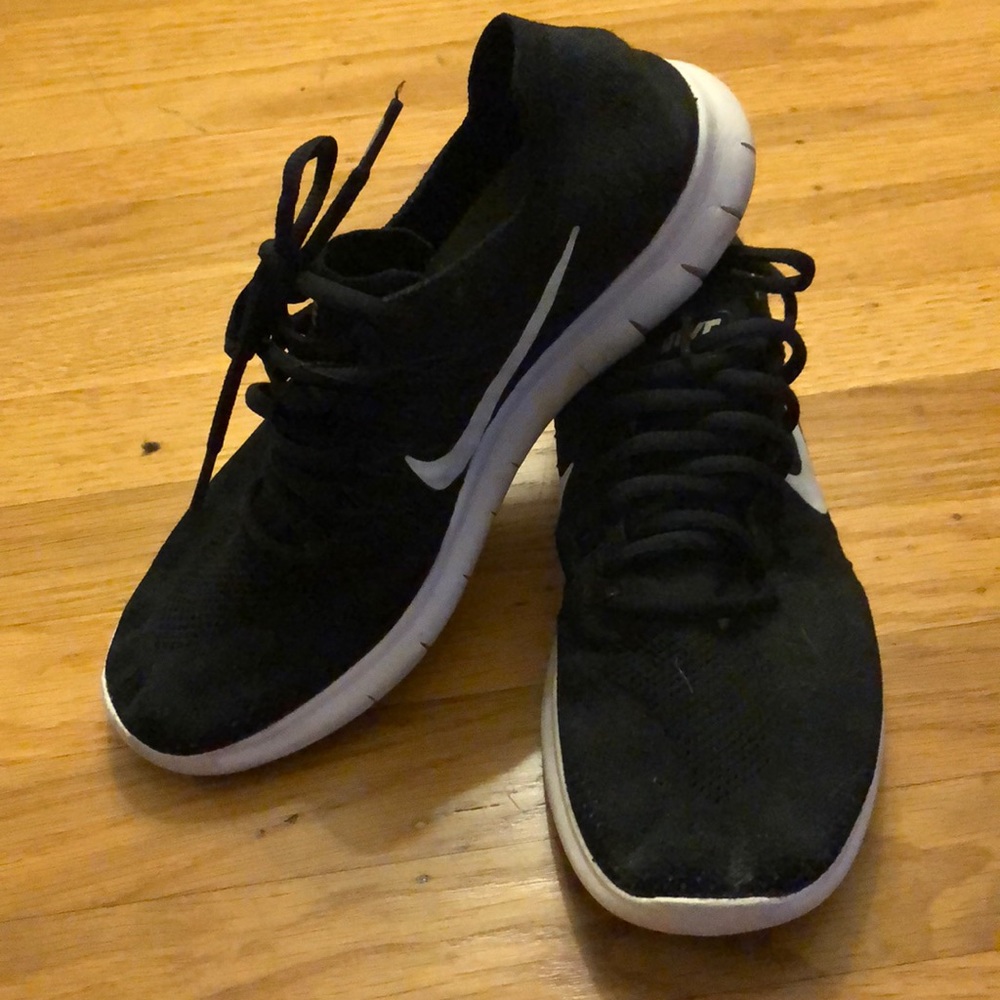 Nike Free Knit Sneakers
